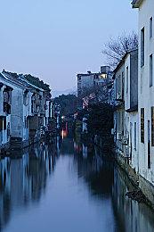 24核比16核都便宜 13代酷睿价格击中AMD要害